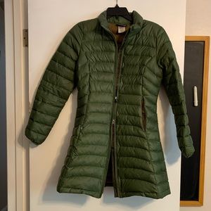 Patagonia knee length down jacket / puffer jacket